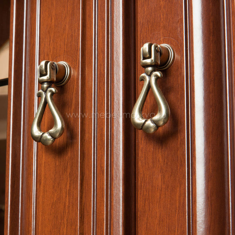 Шкаф для одежды с тремя зеркалами (без карниза)